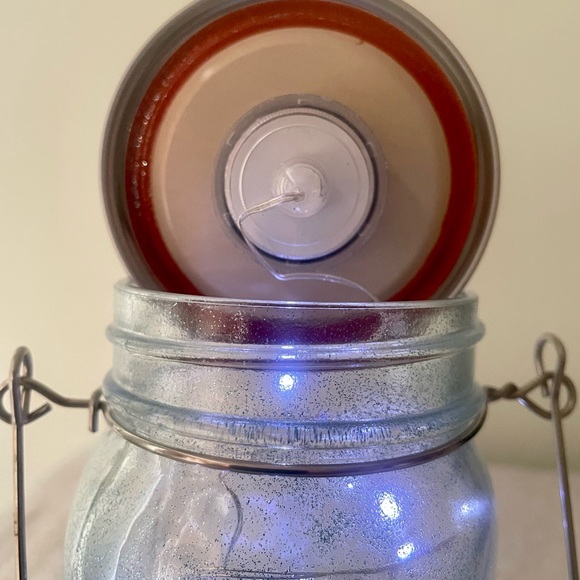 COLLECTION of BALL-JAR LIGHT + FLAMELESS/FLICKERING VOTIVE CANDLE… - Picture 12 of 12